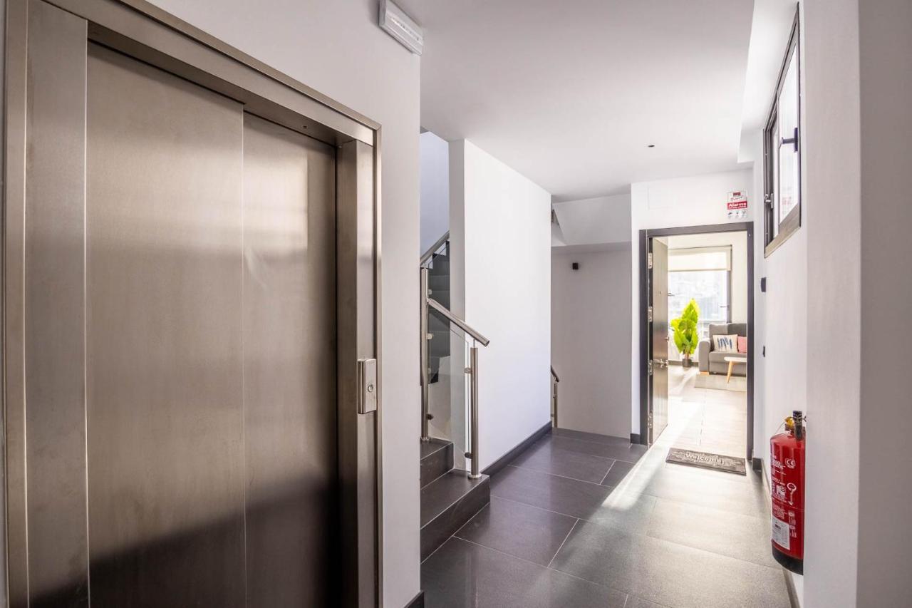 Nervion Suites 1 - Vacacional Sevilla Exterior foto