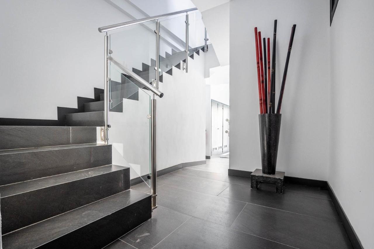 Nervion Suites 1 - Vacacional Sevilla Exterior foto